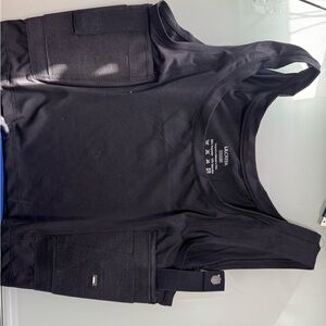 Black sleeveless crop holster -L